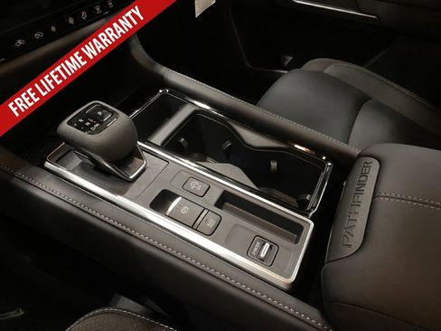 New 2026 Nissan Pathfinder SL w/ SL Premium Package FWD image 36