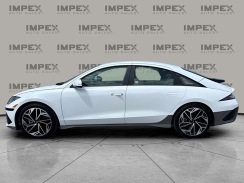 Used 2025 Hyundai Ioniq 6 SEL RWD image 2