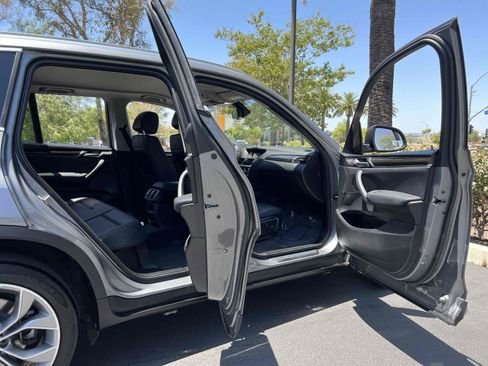 Used 2017 BMW X3 sDrive28i RWD image 60