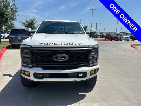 Used 2024 Ford F250 Platinum AWD/4WD image 4
