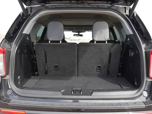 Used 2023 Ford Explorer XLT w/ Equipment Group 202A image 54