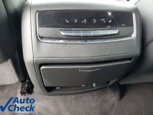 Used 2022 Cadillac Escalade ESV Premium Luxury RWD image 17