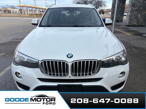 Used 2017 BMW X3 xDrive28i image 4