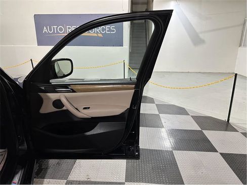 Used 2013 BMW X3 xDrive28i image 45