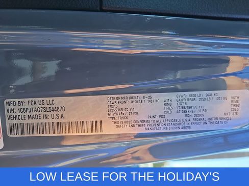 New 2025 Jeep Gladiator Willys image 40