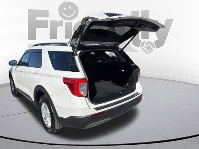 Used 2022 Ford Explorer XLT w/ Equipment Group 202A AWD/4WD image 47