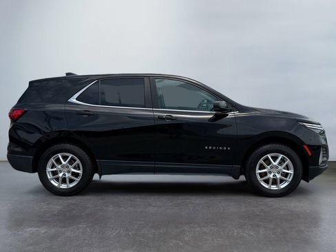 Used 2022 Chevrolet Equinox LT AWD/4WD image 2