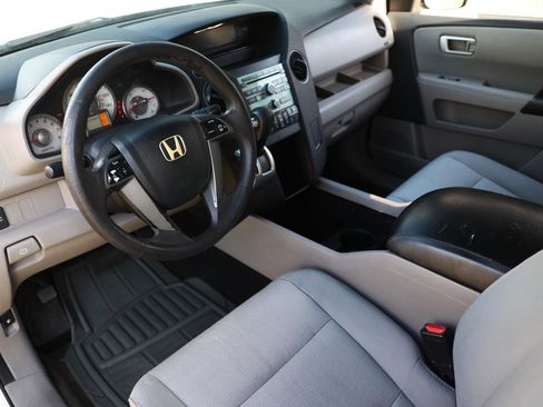 Used 2011 Honda Pilot EX image 4