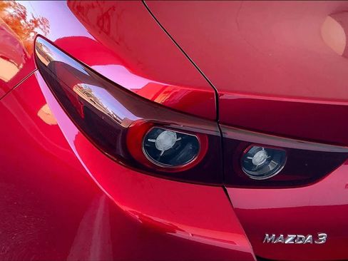 Used 2023 MAZDA MAZDA3 s image 28