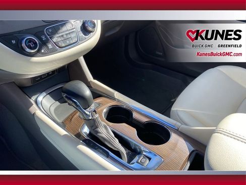 Used 2024 Chevrolet Malibu LT image 27