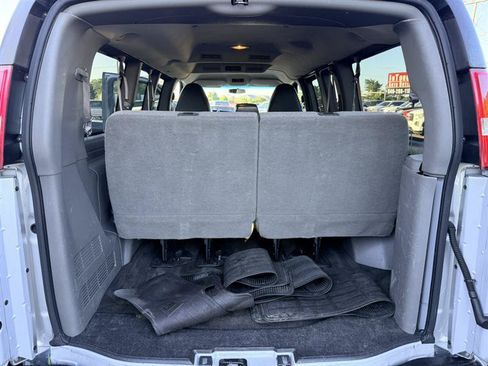 Used 2012 Chevrolet Express 2500 LS RWD image 16