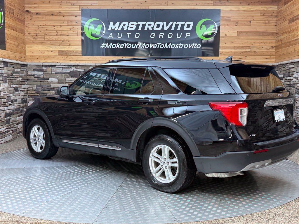 Used 2020 Ford Explorer XLT w/ Equipment Group 202A AWD/4WD image 12