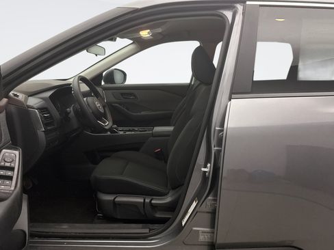 Used 2023 Nissan Rogue S AWD/4WD image 8