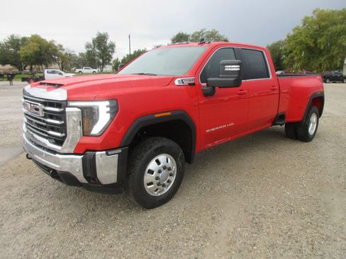 New 2026 GMC Sierra 3500 SLE w/ SLE Value Package AWD/4WD image 10