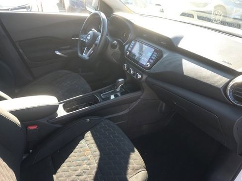 Used 2024 Nissan Kicks SV image 10