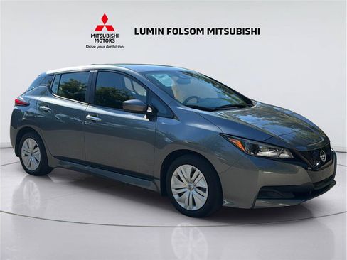 Used 2025 Nissan Leaf S FWD image 7