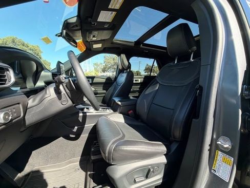 Used 2021 Ford Explorer ST w/ Equipment Group 401A AWD/4WD image 9