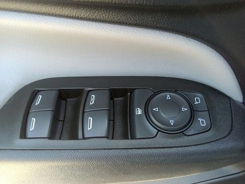 Used 2023 Chevrolet Equinox LS w/ LS Convenience Package FWD image 18