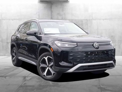 New 2026 Volkswagen Tiguan SE AWD/4WD image 2