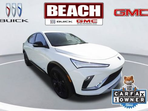 Used 2025 Buick Envista Sport Touring FWD image 1
