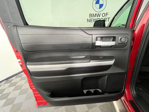 Used 2018 Toyota Tundra Limited w/ Limited Premium Package image 27