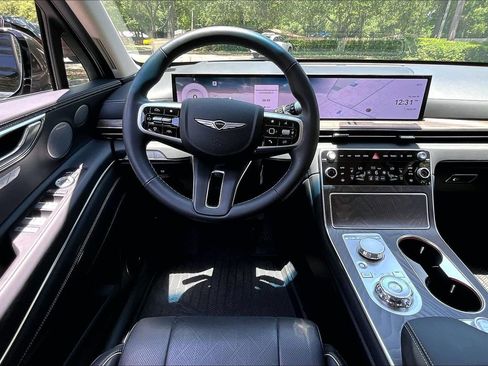 Used 2025 Genesis GV80 2.5T Prestige AWD/4WD image 8