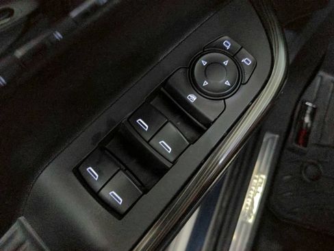 Used 2018 GMC Acadia SLT AWD/4WD image 21