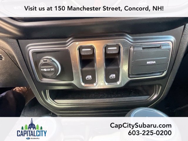 Used 2022 Jeep Wrangler Sport AWD/4WD image 24