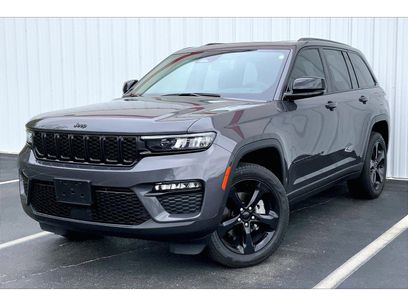 Used 2024 Jeep Grand Cherokee Limited w/ Black Appearance Package