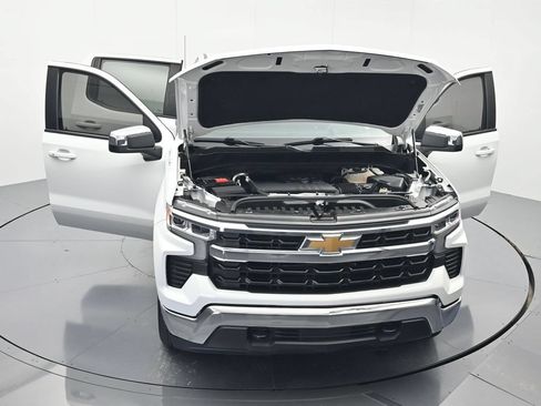 Used 2024 Chevrolet Silverado 1500 LT AWD/4WD image 45