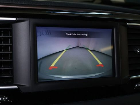 Used 2023 Chrysler Voyager LX FWD image 30