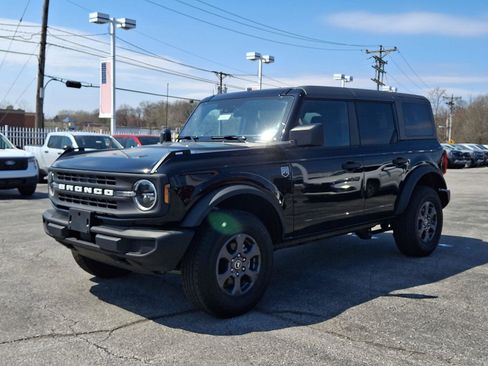Certified 2025 Ford Bronco Big Bend image 3