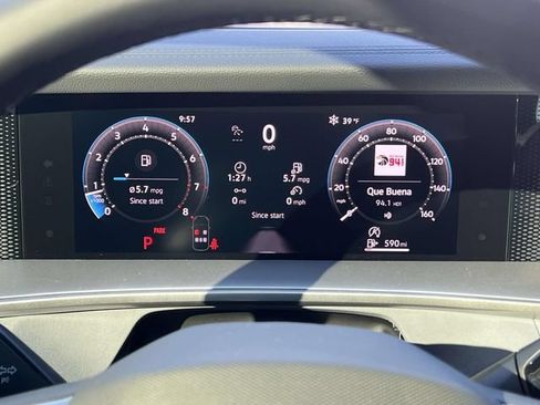 New 2026 Volkswagen Tiguan SE R-Line FWD image 17