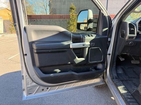 Used 2020 Ford F250 Lariat w/ Lariat Value Package image 8