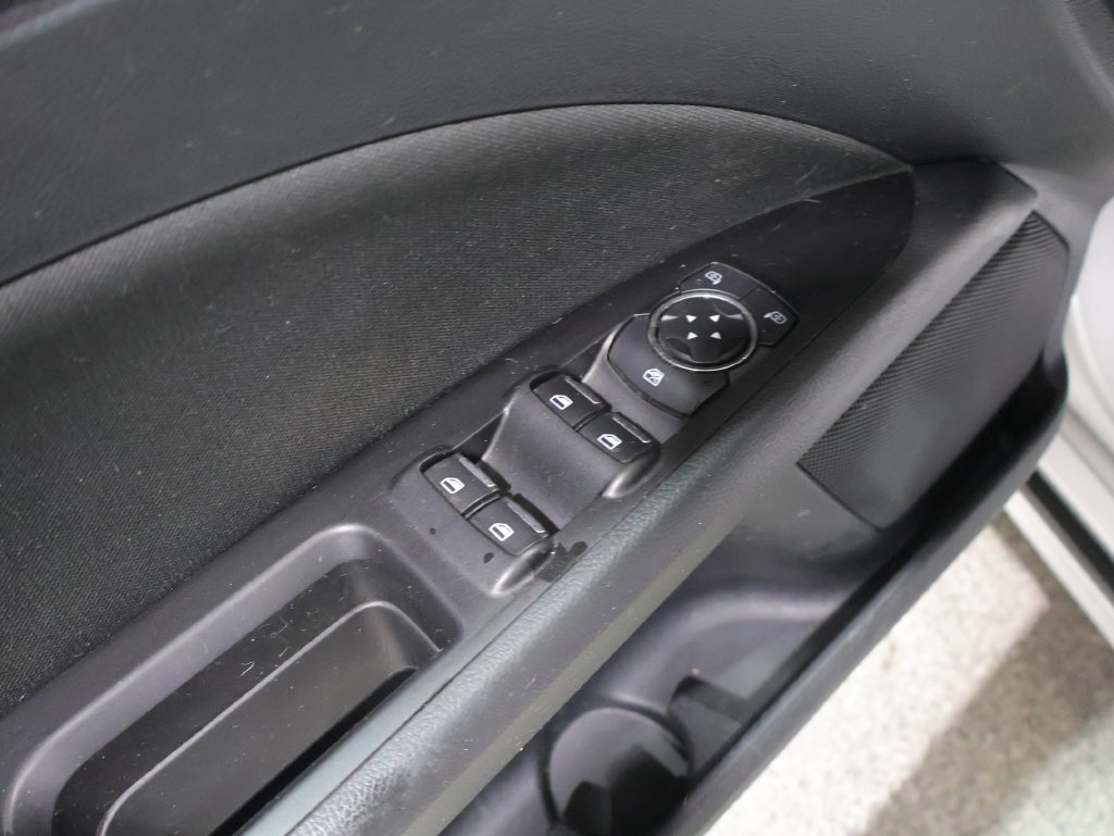 Used 2017 Ford Fusion SE FWD image 23