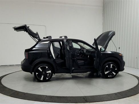 New 2026 Nissan Kicks SR image 16