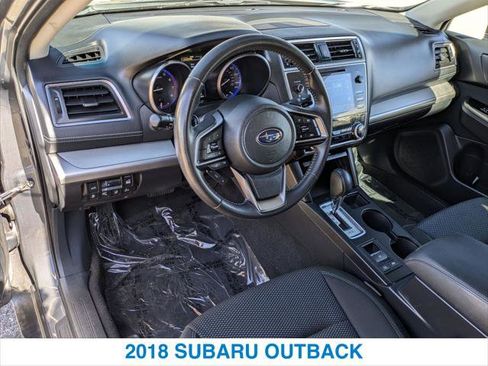 Used 2018 Subaru Outback 2.5i Premium image 14