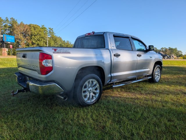 Used 2020 Toyota Tundra SR5 w/ SR5 Leather Package AWD/4WD image 3