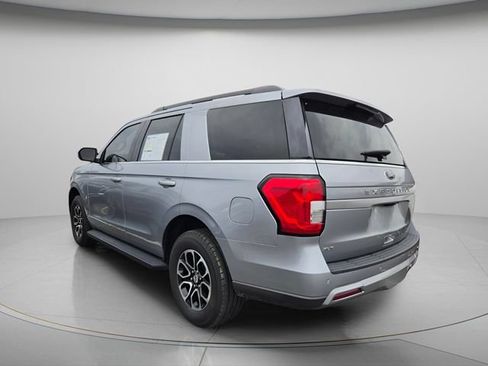 Used 2024 Ford Expedition XLT RWD image 7