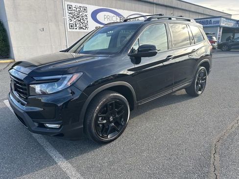 Certified 2025 Honda Passport Black Edition image 15