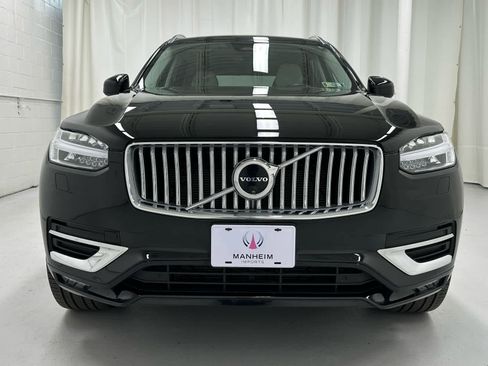 Used 2024 Volvo XC90 B5 Plus w/ Protection Package Premier image 5
