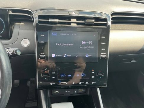 Certified 2022 Hyundai Tucson SEL w/ Convenience + Premium Package AWD/4WD image 22