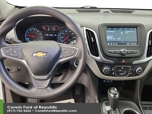 Used 2019 Chevrolet Equinox LS w/ LS Convenience Package image 14