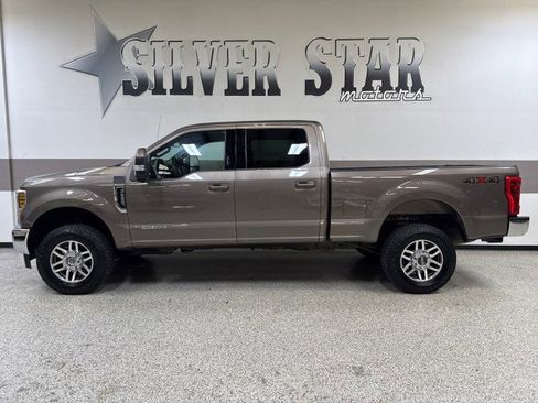 Used 2018 Ford F250 Lariat w/ Camper Package image 85