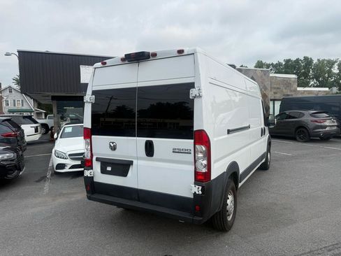 Used 2023 RAM ProMaster 2500 FWD image 7