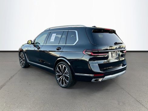 Used 2024 BMW X7 xDrive40i w/ Executive Package image 5