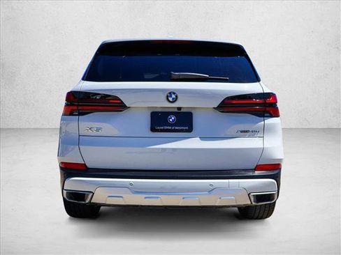 Used 2026 BMW X5 xDrive40i AWD/4WD image 6