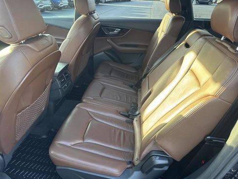 Used 2017 Audi Q7 3.0T Premium Plus w/ Premium Plus Package image 17