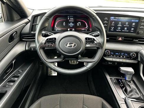 Used 2025 Hyundai Elantra Sport w/ Cargo Package FWD image 21