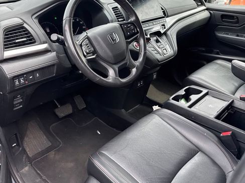 Used 2025 Honda Odyssey Sport-L image 2